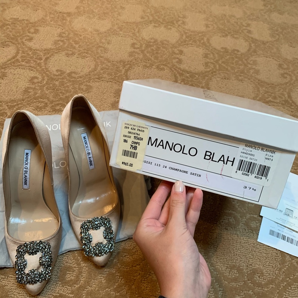 Manolo Blahnik hangisi champagne satin pumps - Picture 8 of 8